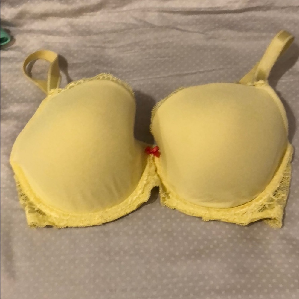 Dream Angels 34DD pastel yellow bra!